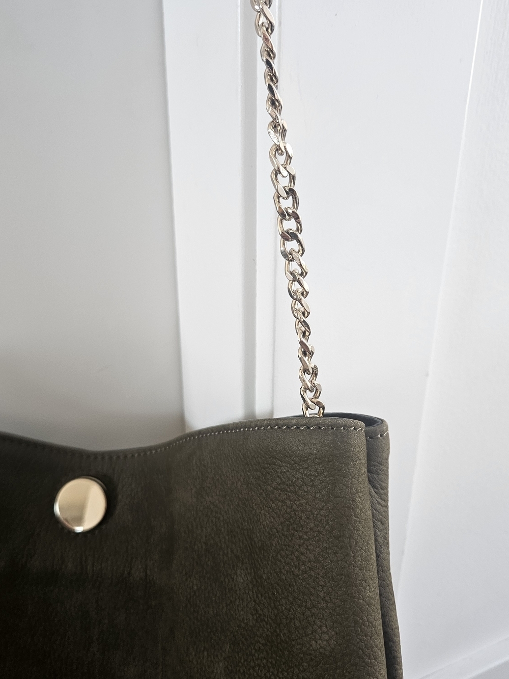 Zara Olive Suede Shoulder Bag with Gold Chain Strap 100% Cow Leather - Picture 4 of 9